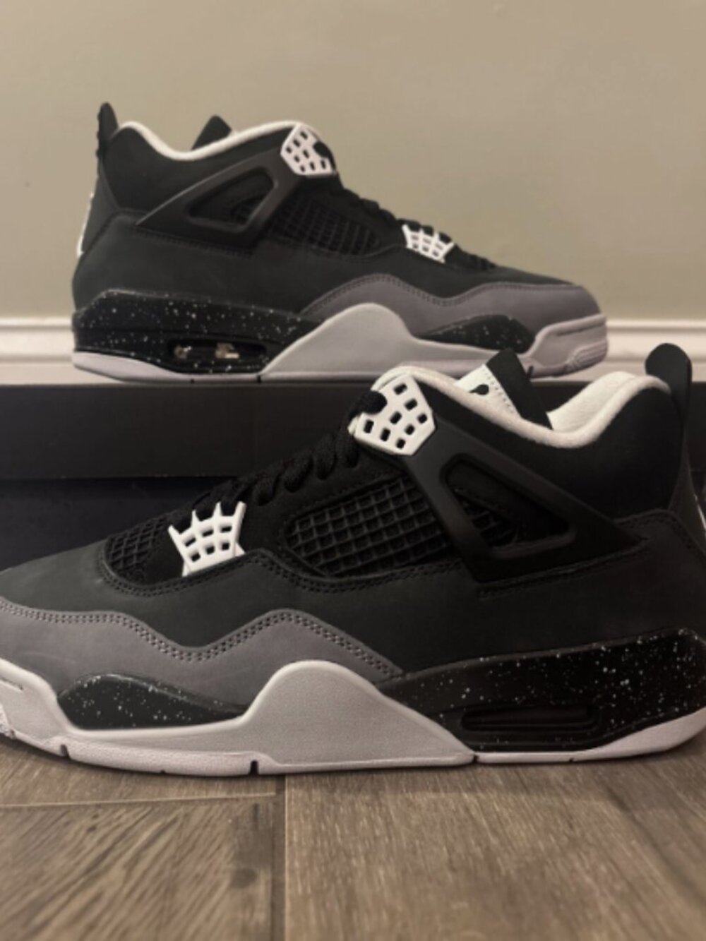 Air Jordan 4 Retro Fear